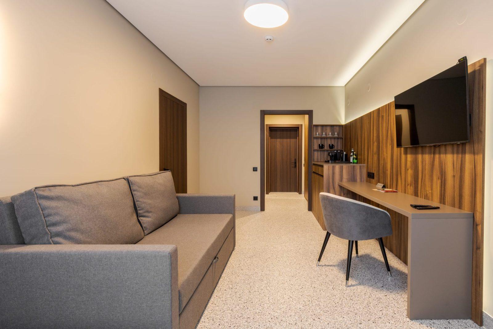 Two-room suite — photo 16