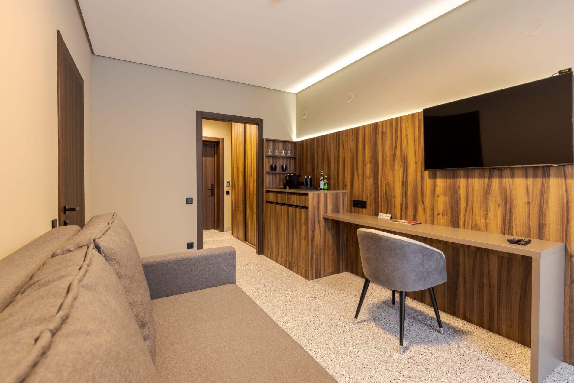 Two-room suite — photo 17