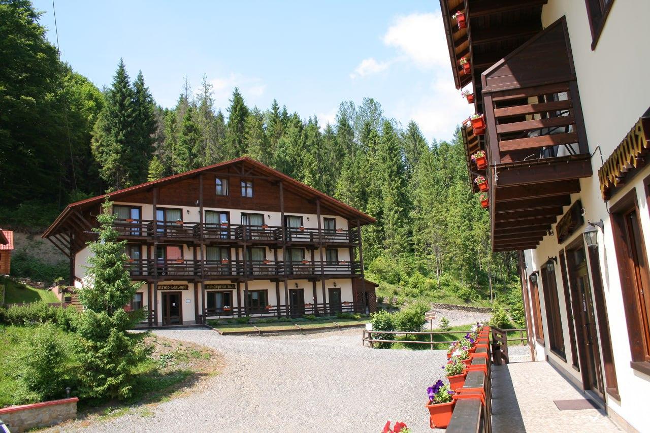 Chalet Hotel