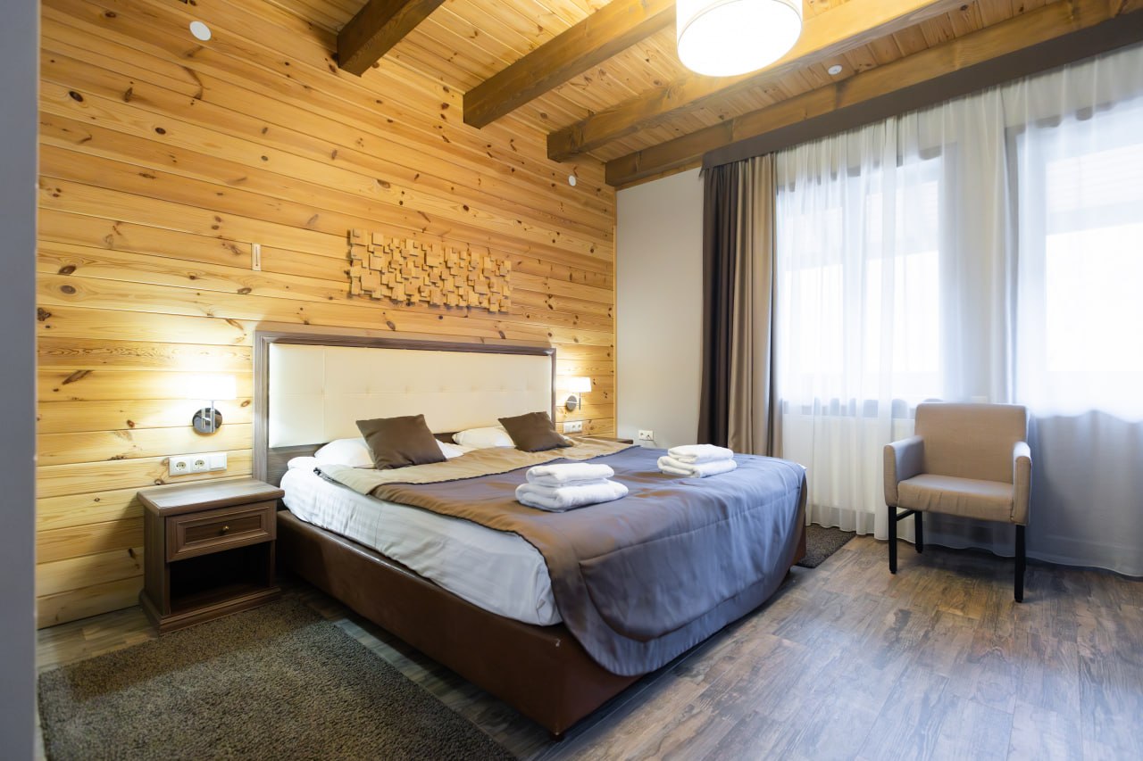 Dwupoziomowy półluksus rodzinny bez drzwi wewnętrznych — Hotel Ozero Vita z centrum SPA